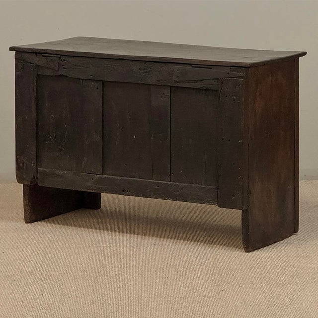 18th Century Dutch Gothic Revival Period Carved Oak Trunk ~ Blanket Chest For Sale - Image 18 of 18
