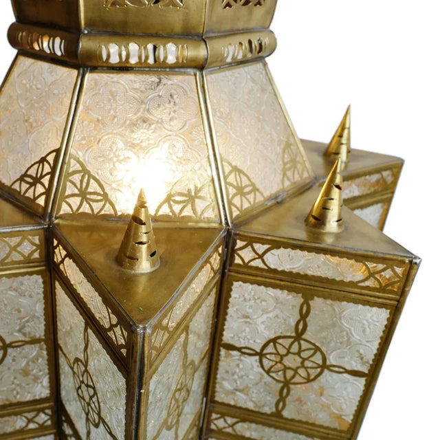 Late 20th Century Vintage Moroccan Brass & Etched Glass Pendant Light For Sale - Image 5 of 11