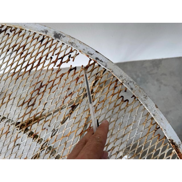 1960’s Mid-Century Modern Round Mesh Top Outdoor Dining Table by John Salterini, Attributed For Sale - Image 11 of 12