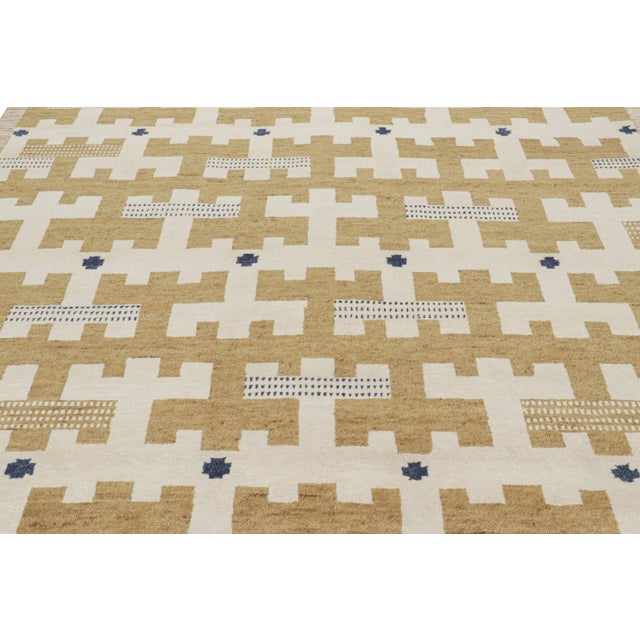 Looking for a custom size? For more information on customization capabilities, please reach out to custom@chairish.com....