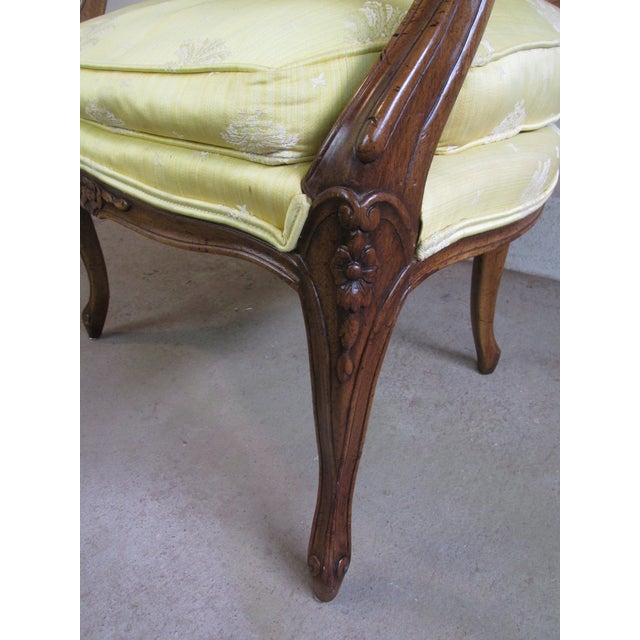 Wood Vintage French Louis XV Style Fauteuils by Hickory Furniture Co., a Pair For Sale - Image 7 of 14