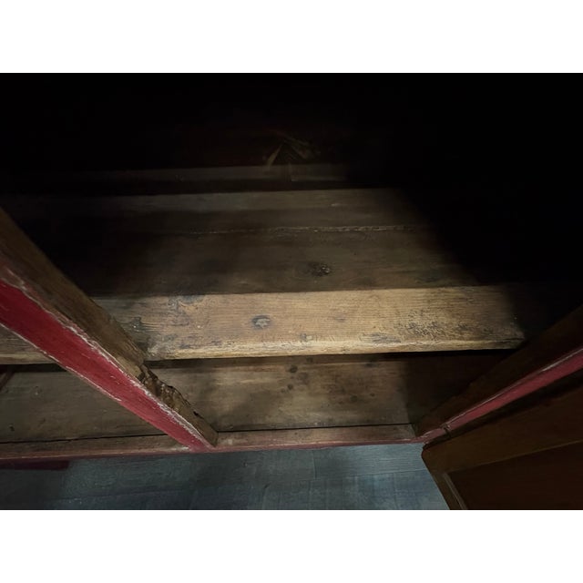 18th Century Italian Louis XVI Painted Chest For Sale - Image 15 of 18