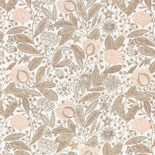 Sample - Schumacher Gloria Fabric in Rose For Sale