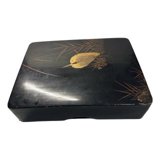 Antique Shikki Japanese Lacquer Box with Makie Crane For Sale