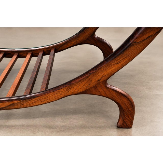 Brazilian Modern Rosewood Coffee Table by Liceu de Artes e Ofícios, Brazil, 1960s — Lot 962 For Sale - Image 14 of 18
