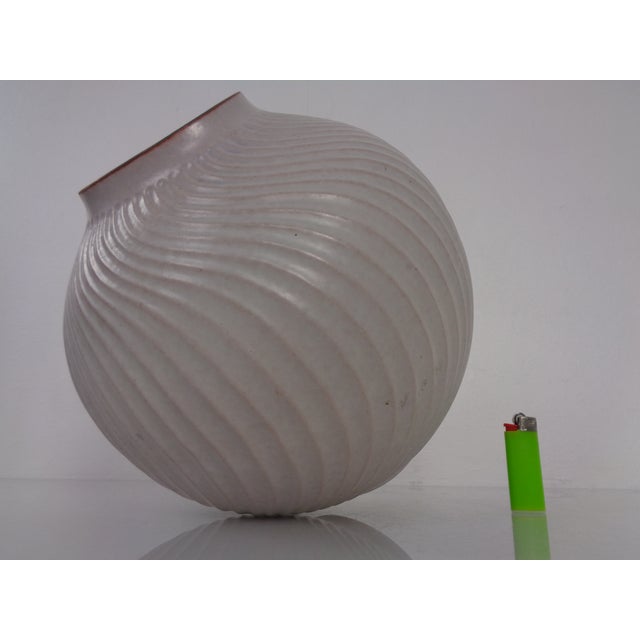 Large 18-25 Wave Ceramic Vase from Carstens Tönnieshof, Germany, 1960s For Sale - Image 6 of 14