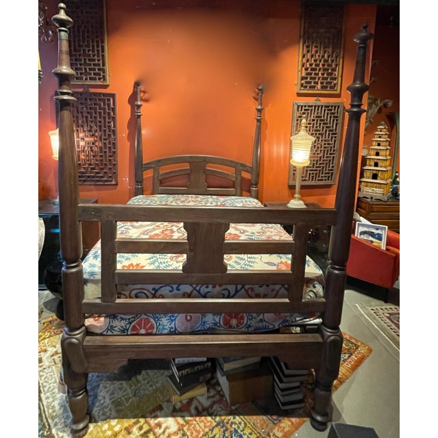 Early 20th Century Anglo Indian Rosewood Bed For Sale - Image 4 of 11