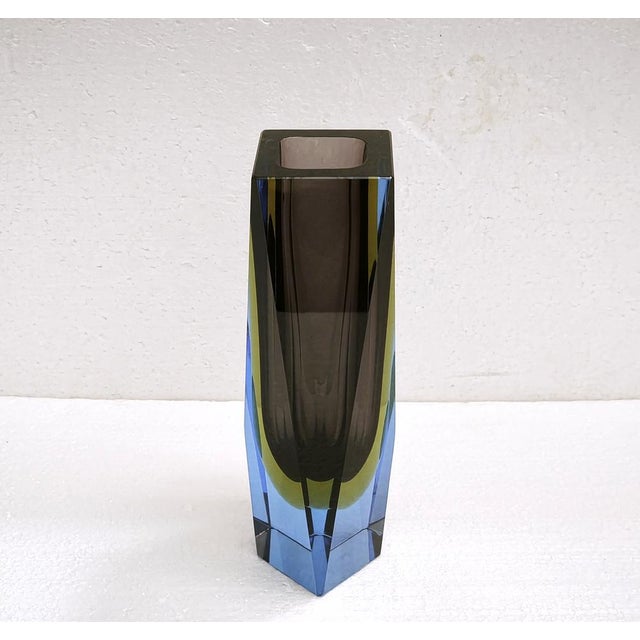 Geometric Faceted Uranium Sommerso Murano Glass Vase, Italy 1960s For Sale - Image 9 of 18