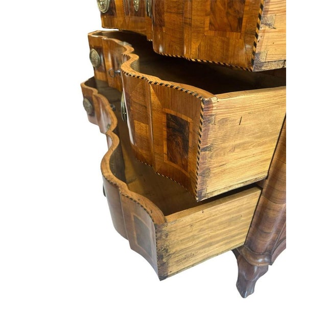 Baroque Secretary in Walnut Inlaid, Baden - Würtemberg, 1740s For Sale - Image 6 of 8