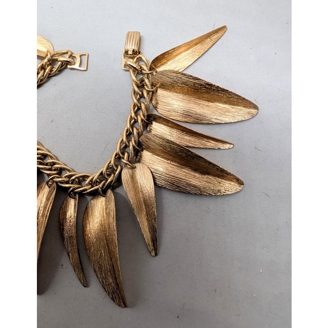 Napier Vintage 1955-6 Signed Napier Doris Day "Willow" Goldtone Leaves Charm Bracelet For Sale - Image 4 of 9