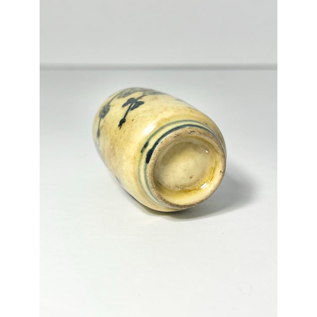 Antique Chinese Yellow Porcelain Bird & Flower Motif Snuff Bottle For Sale - Image 10 of 10