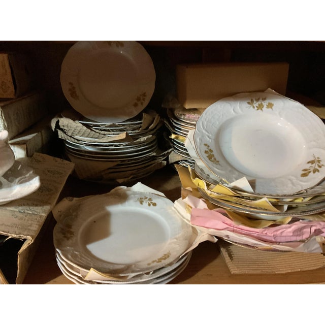 Gold 1New 980s Porcelain With Gold Roses by Rosenthal - Set of 78 Pieces 1 For Sale - Image 8 of 18