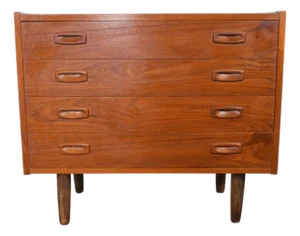 Mid 20th Century Danish Modern Four Drawer Gentleman's Chest in Teak