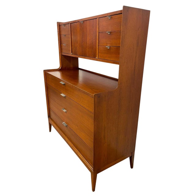 Mid-Century Modern Vintage Cavalier Mid Century Modern Highboy Dresser Cabinet. For Sale - Image 3 of 9