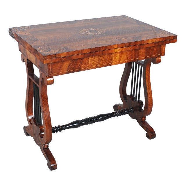 Biedermeier Extendable Walnut Veneer Table with Inlay, Austria, 1820s For Sale