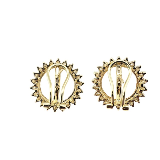 Late 20th Century 14 Karat Yellow Gold Mabe Pearl and Diamond Earrings, A Pair For Sale In New York - Image 6 of 8