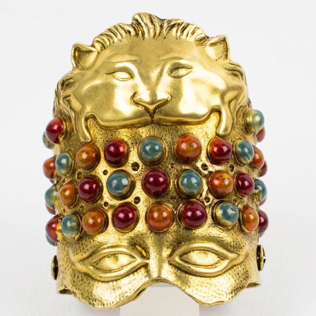 Gucci Carved Metal Bracelet and Ornament, gift box For Sale - Image 12 of 17