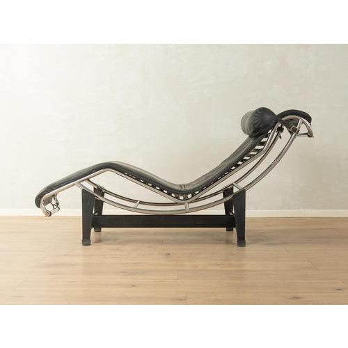 LC4 Chaise Longue by Le Corbusier for Cassina For Sale - Image 3 of 14
