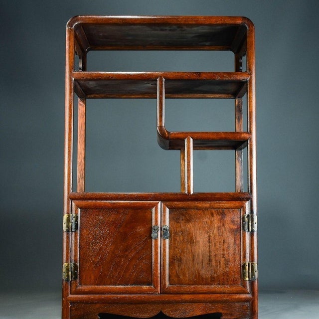 Vintage Chinese African Huali Rosewood Curio Cabinet | Ming Style Display Shelf With Doors For Sale In Los Angeles - Image 6 of 9