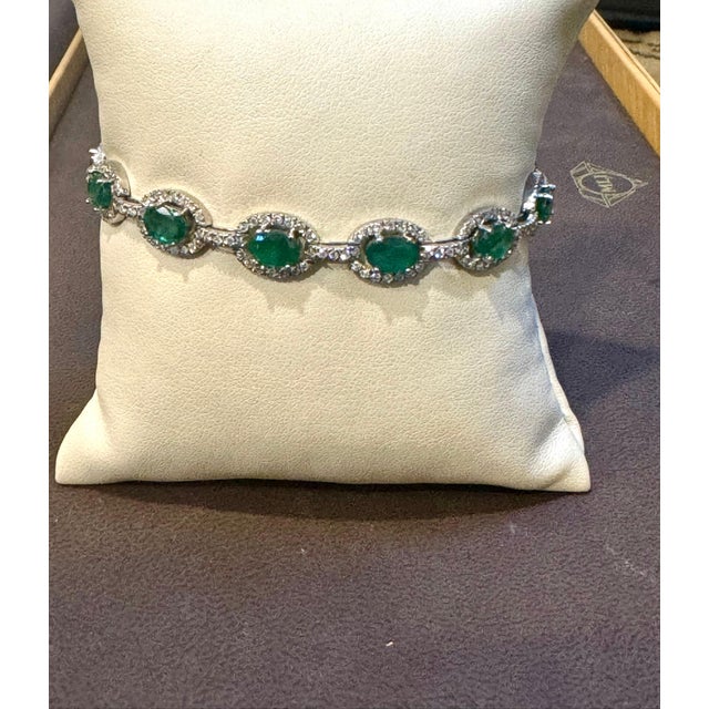10 Carat Emerald & 3 Carat Diamond Tennis Bracelet 14 Karat White Gold, 16.8 GM For Sale - Image 9 of 18