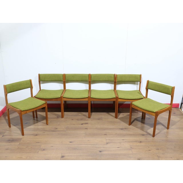 A beautiful set of 6 Danish dining chairs in the manor of Ansager Mobler, showcasing authentic Danish style and quality,...