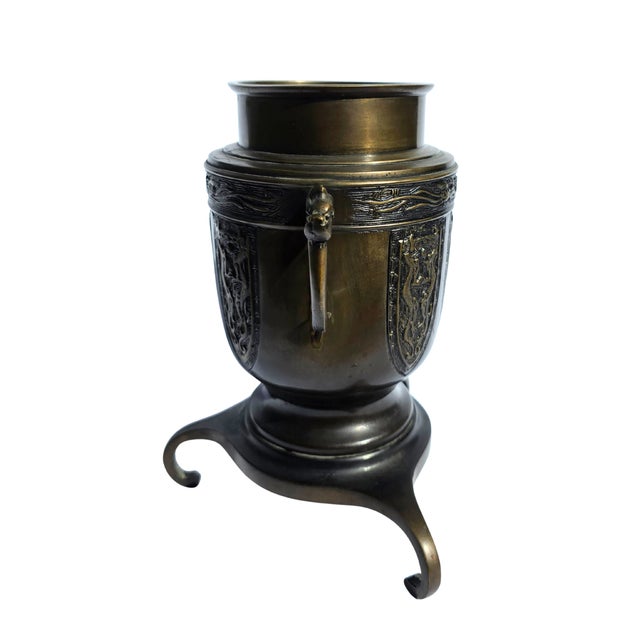 Late 19th Century Antique Japanese Patinated Bronze Usubata Vase – 2-Piece Ikebana Form – Lion Handles & Verdigris Top For Sale - Image 5 of 16