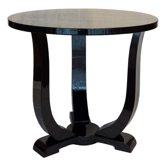 Art Deco Round Pedestal Black Lacquer Table, 1930s For Sale