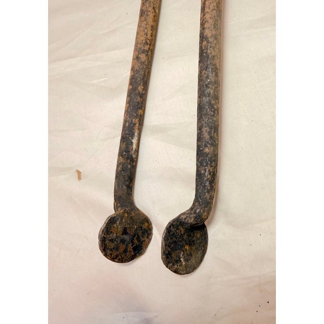 Antique 18th Century Wrought Iron Turned Brass English Fireplace Tongs Tool 3 For Sale - Image 9 of 10