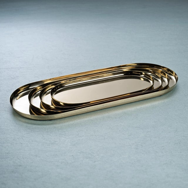 This steel serving tray is perfect for all your entertaining needs. It has a polished finish and can be used for serving...