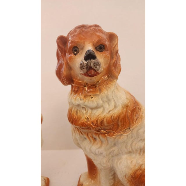Orange Early 20th Century Pair of Ceramic Staffordshire Spaniel Dogs For Sale - Image 8 of 10