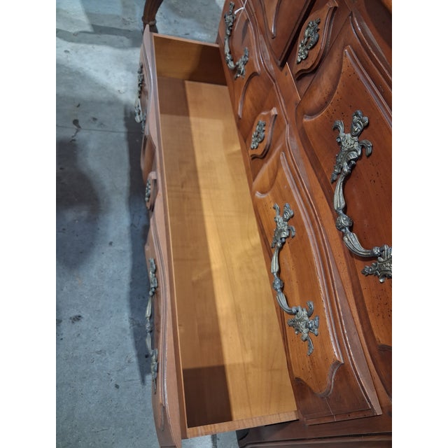 Vintage French Provincial Bombe Commode With Ornate Brass Hardware For Sale - Image 4 of 8