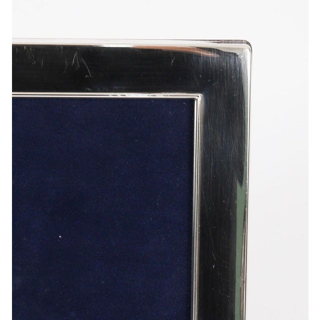 Vintage Rectangular Sterling Silver Portrait Photo Frame attributed to Carrs, 20th Century For Sale - Image 3 of 10