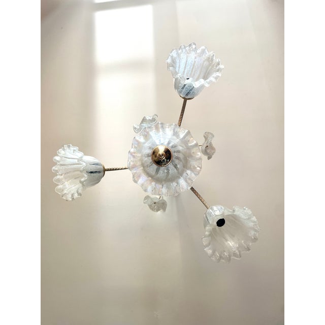 Italian Chandelier with Iridescent Murano Glass Flowers, 1980 For Sale - Image 4 of 14
