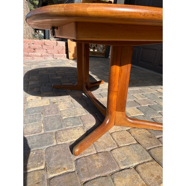 Mid 20th Century Glostrup Møbelfabrik Danish Teak Pedestal Extension Dining Table For Sale - Image 11 of 14