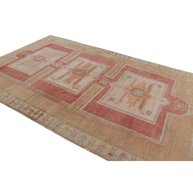 Rug & Kilim Vintage Turkish Oushak Rug With Geometric Medallions, From Rug & Kilim For Sale - Image 4 of 9