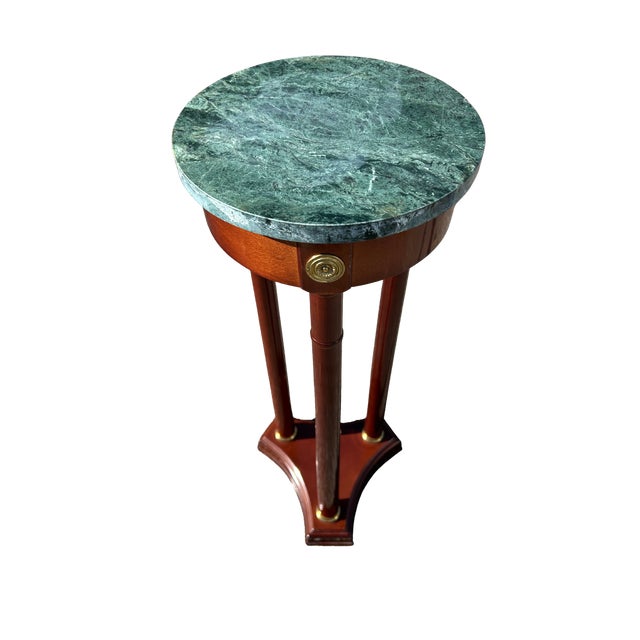 Vintage Bombay Company Regency-Style Mahogany Pedestal Stand with Green Marble Top Elegant and versatile, this vintage...