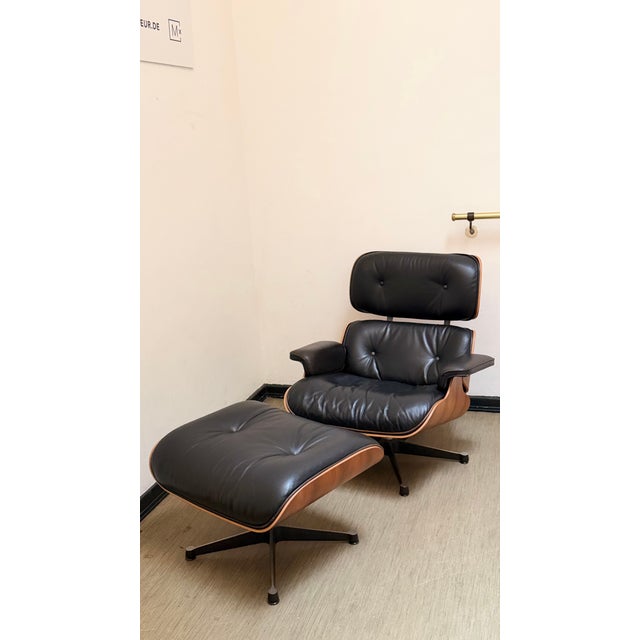 Lounge Chair and Ottoman by Charles & Ray Eames for Herman Miller & Vitra, Set of 2 For Sale - Image 11 of 14