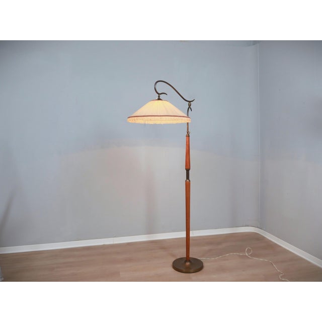 Adjustable Floor Lamp in Brass & Cherry Wood from Osvaldo Borsani, 1950s For Sale - Image 12 of 12