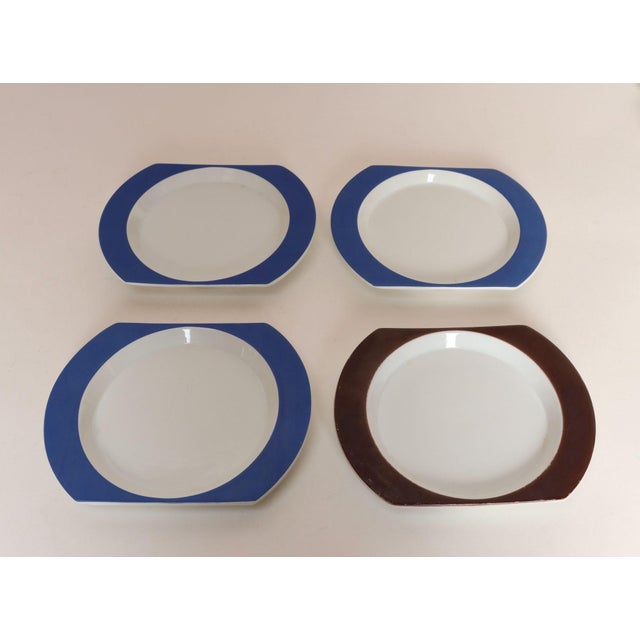 Vintage Alitalia First Class Plates and Cups Designed by Joe Colombo - Set of 17 For Sale In New York - Image 6 of 16