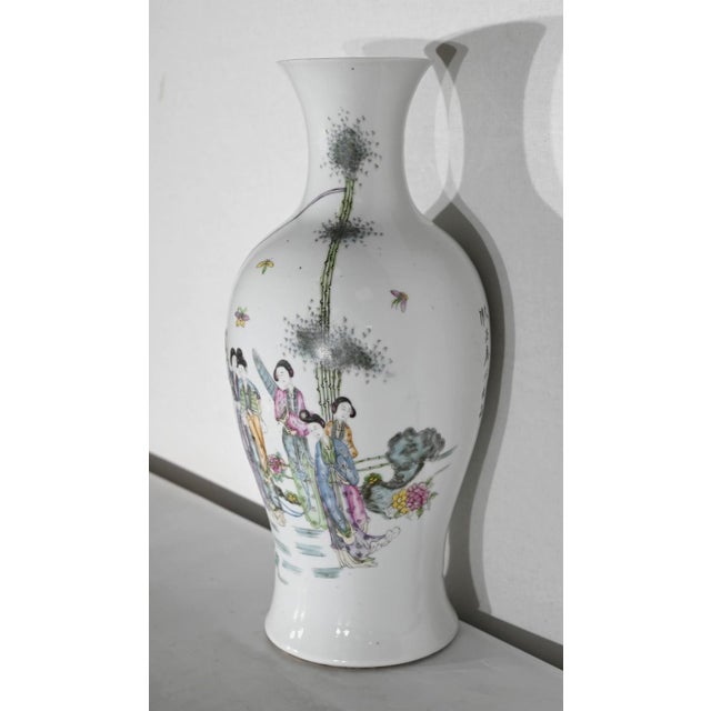 Large Chinese Porcelain Vase, Early 20th Century For Sale - Image 3 of 18