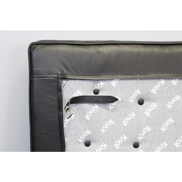 Ludwig Mies van der Rohe Daybed in Black Leather by Ludwig Mies van der Rohe for Knoll International, 2010s For Sale - Image 4 of 9
