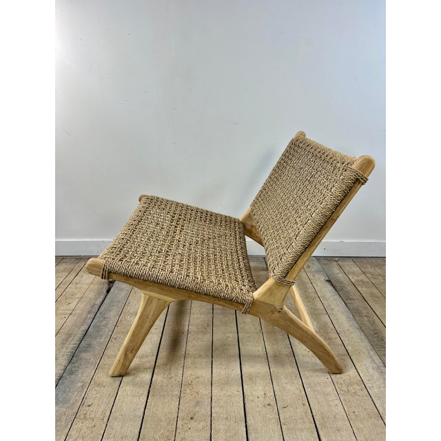 Contemporary Lounge Chair in Teak and Woven Seagrass, 2000s For Sale - Image 3 of 10