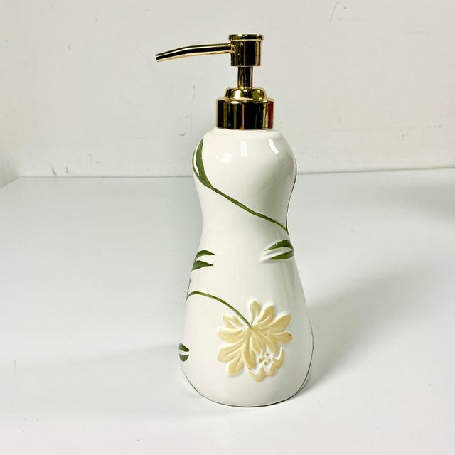 Early 21st Century 2019 Contemporary Art Nouveau Boho Chic Croscill Penelope Ceramic Soap-Lotion Dispenser For Sale - Image 5 of 8