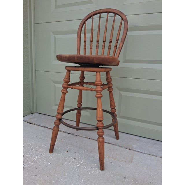 1950s 1950's Vintage American Colonial Solid Oak Swivel Bar Stools by Ethan Allen Set of 4 For Sale - Image 5 of 12