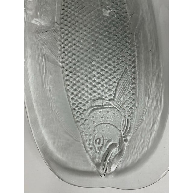 Pair of Large Vintage Kosta Boda Sweden Fish Platters For Sale In Providence - Image 6 of 11