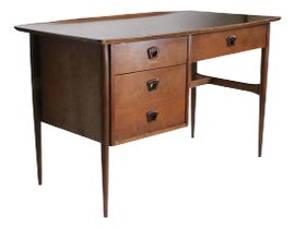 Example of Leo Jiranek Tables