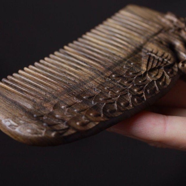 Antique-Style Chinese Agarwood Comb With Hand-Carved Peacock Detail For Sale - Image 4 of 10