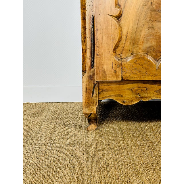 Provincial Walnut Sideboard, 1800s For Sale - Image 17 of 18