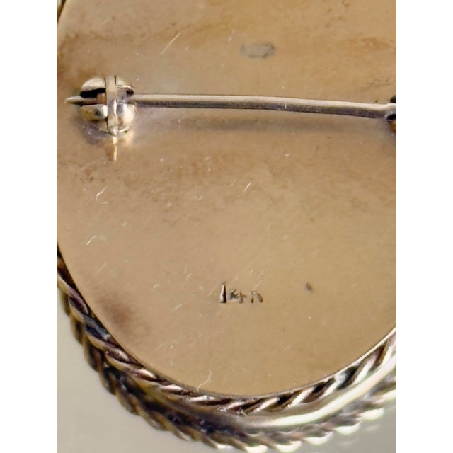 Cream 1940s 14k Gold Edwardian Style Shell Cameo Habillé Convertible Brooch Pendant For Sale - Image 8 of 9