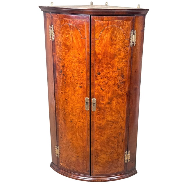 Georgian Elm and Walnut Corner Cupboard, 1720s For Sale - Image 9 of 10